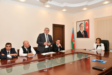“Dövlət idarəçiliyində Azərbaycan ədəbi dilinin düzgün tətbiqi” mövzusunda maarifləndirici tədbir keçirildi