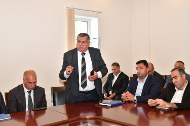 “Dövlət idarəçiliyində Azərbaycan ədəbi dilinin düzgün tətbiqi” mövzusunda maarifləndirici tədbir keçirildi
