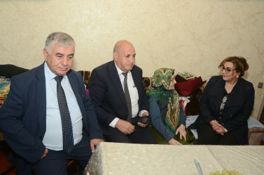 Azərbaycanın Milli Qəhrəmanı, Şəhid  Aslan Atakişiyevin anası Kərimova  Gülgəz Salam Qızı 100 yaşının tamam  olması münasibətilə evində ziyarət  olunub.