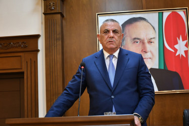 Qubadlı Rayon İcra Hakimiyyətinin inzibati binasında Ümummilli Lider Heydər Əliyevin anadan olmasının 103-cü ildönümünə həsr olunmuş tədbir keçiridi