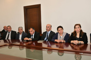 “Dövlət idarəçiliyində Azərbaycan ədəbi dilinin düzgün tətbiqi” mövzusunda maarifləndirici tədbir keçirildi