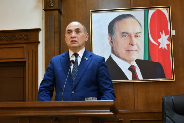 Qubadlı Rayon İcra Hakimiyyətinin inzibati binasında Ümummilli Lider Heydər Əliyevin anadan olmasının 103-cü ildönümünə həsr olunmuş tədbir keçiridi