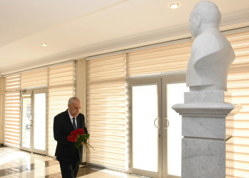 12 noyabr - Müstəqil dövlətimizin ilk Konstitusiyasının  qəbul edilməsinin 30-cu ildönümü ilə əlaqədar tədbir