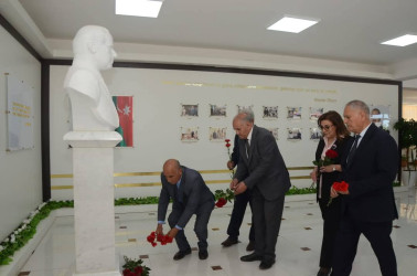 Ulu Öndər Heydər Əliyevin doğum günü münasibətilə iməcilik təşkil olundu, ağac və gül kolları əkildi