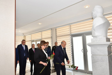Qubadlı Rayon İcra Hakimiyyətinin inzibati binasında Ümummilli Lider Heydər Əliyevin anadan olmasının 103-cü ildönümünə həsr olunmuş tədbir keçiridi