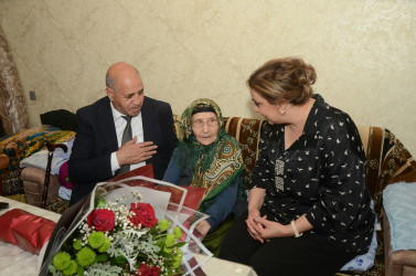 Azərbaycanın Milli Qəhrəmanı, Şəhid  Aslan Atakişiyevin anası Kərimova  Gülgəz Salam Qızı 100 yaşının tamam  olması münasibətilə evində ziyarət  olunub.