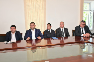 “Dövlət idarəçiliyində Azərbaycan ədəbi dilinin düzgün tətbiqi” mövzusunda maarifləndirici tədbir keçirildi