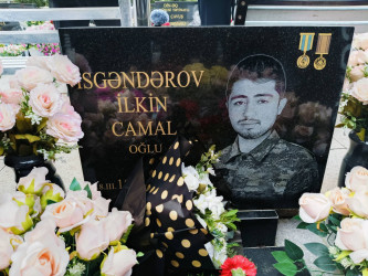 Şəhid İsgəndərov İlkin Camal oğlunun doğum günü münasibətilə məzarı ziyarət olundu